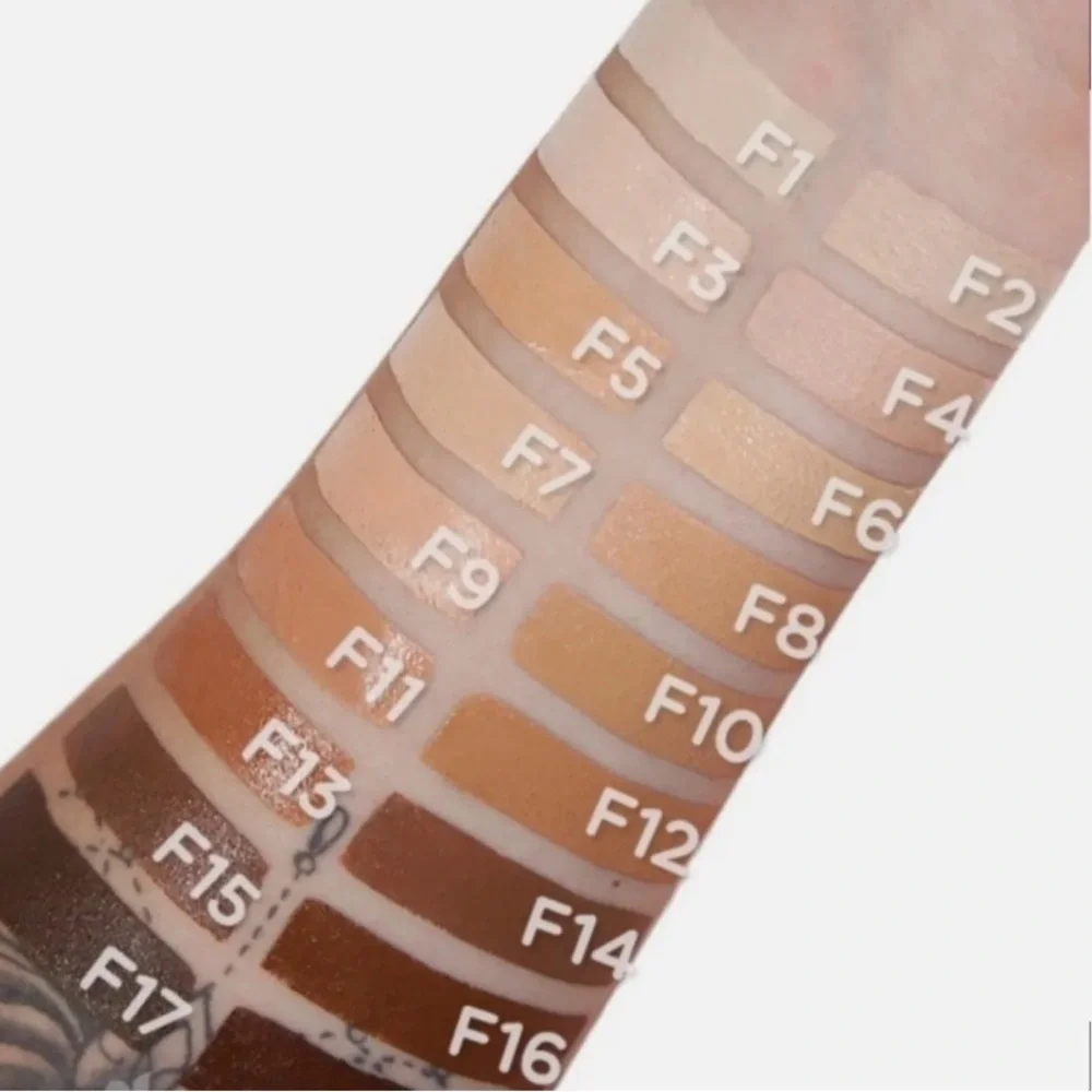 Makeup Revolution Fast Base Stick Foundation